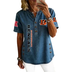 Cincinnati Bengals Women’s Short Sleeve V-Neck Button-Down Tunic Top