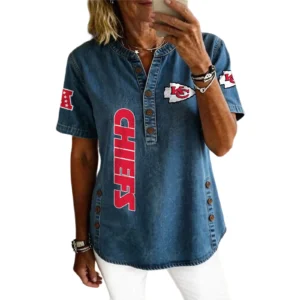 Kansas City Chiefs Women’s Short Sleeve V-Neck Button-Down Tunic Top